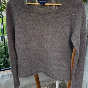 FACONNABLE 100% SWEATER TOP IN SIZE M